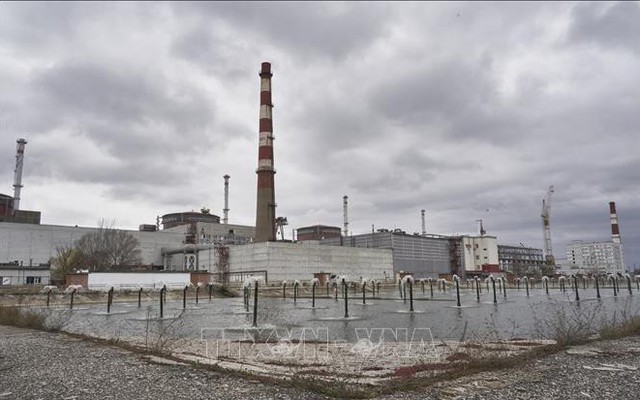 Gấp rút sơ tán dân xung quanh nhà máy điện hạt nhân Zaporizhzhia, Ukraine