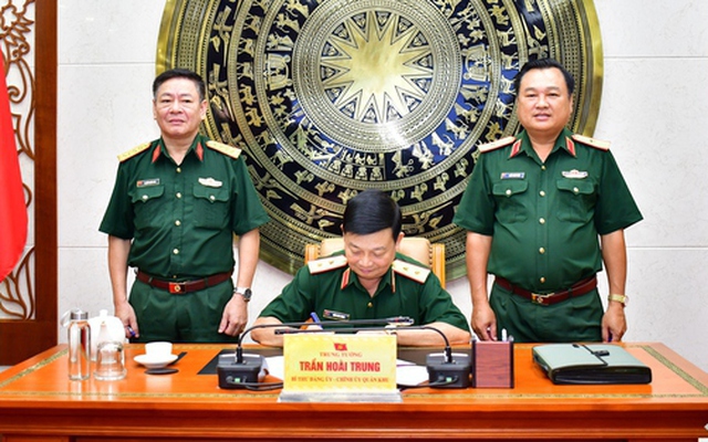 Thiếu tướng Trần Vinh Ngọc giữ chức Chủ nhiệm Ủy ban Kiểm tra Đảng ủy Quân khu 7