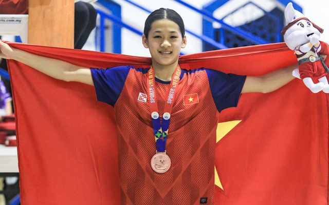 Thần đồng 14 tuổi tuyển bơi từng phá kỷ lục của Ánh Viên, lần đầu dự SEA Games đã ẵm ngay huy chương