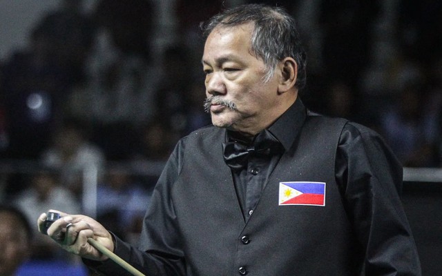 ‘Phù thủy bi-a’ Efren Reyes thảm bại tại SEA Games, thua tay cơ Campuchia ngay vòng đầu