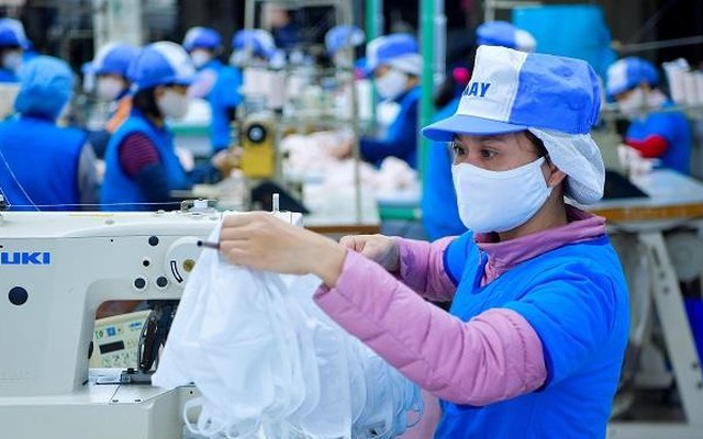 Vinatex: "Chưa bao giờ các doanh nghiệp may quy mô hàng nghìn lao động mà phải nhận những đơn hàng từ 500 – 1000 chiếc áo"