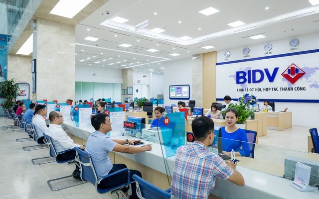 Lộ diện 10 ngân hàng thương mại Việt Nam uy tín 2023: Top 3 giữ vững vị thế, chỉ có BIDV và Agribank thăng hạng