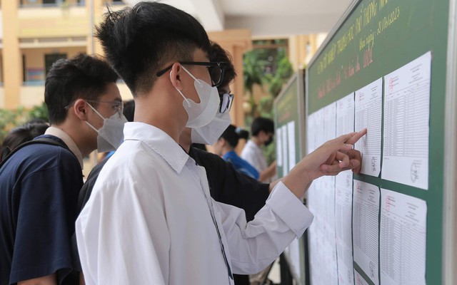 Thi tốt nghiệp THPT năm 2023: Hơn 1 triệu sĩ tử bắt đầu làm bài thi môn Ngữ văn