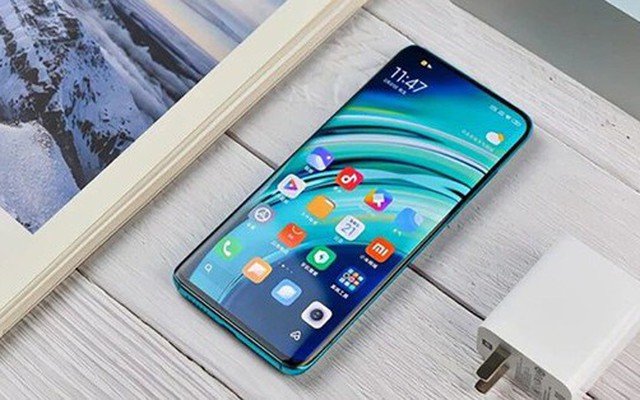 Mẫu smartphone giá dưới 6 triệu nhưng cấu hình mạnh như điện thoại đắt tiền: 'Cháy hàng' chỉ sau 5 phút mở bán