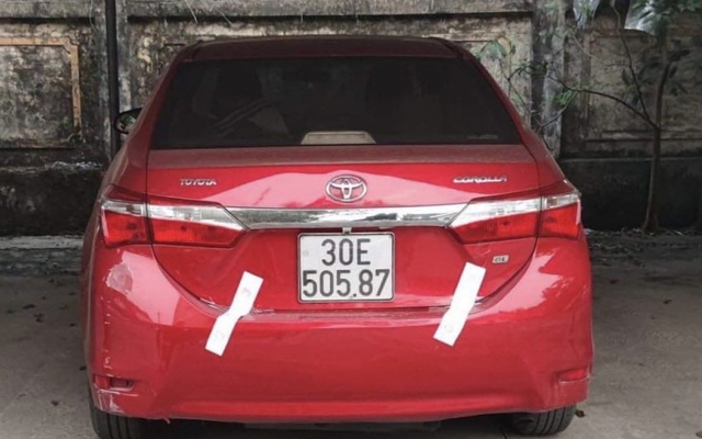 Chủ tịch xã uống rượu lái ô tô biển giả: Chưa có căn cứ để xử lý hơn được