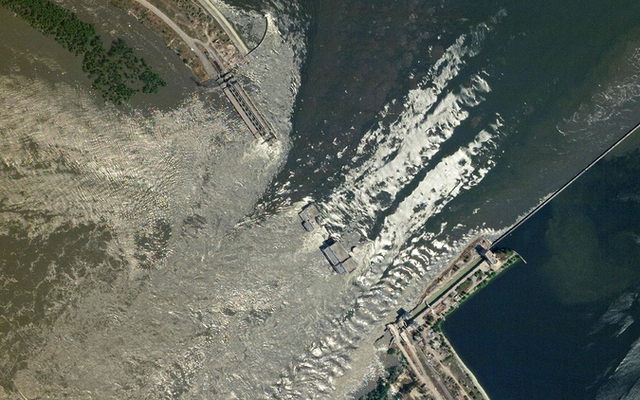 Ảnh vệ tinh lột tả mức độ nguy cấp của vụ vỡ đập Kherson