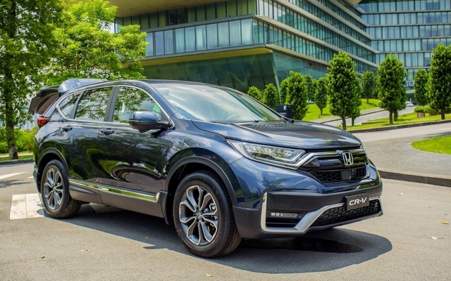 Bảng giá ô tô Honda tháng 6: Honda CR-V được ưu đãi 100% phí trước bạ