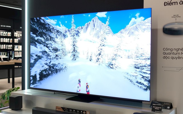 Trải nghiệm nhanh TV QLED cao cấp nhất của Samsung: Thiết kế 'mê người', nhiều công nghệ xịn, giá hơn 200 triệu đồng
