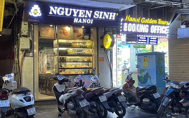 2 nhân viên trong vụ quán bánh mì Nguyên Sinh đánh khách bị phạt 13 triệu đồng