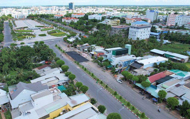 Diện mạo đường vào trung tâm thành phố Bạc Liêu sau khi gỡ công trình 'án ngữ' gần 20 năm