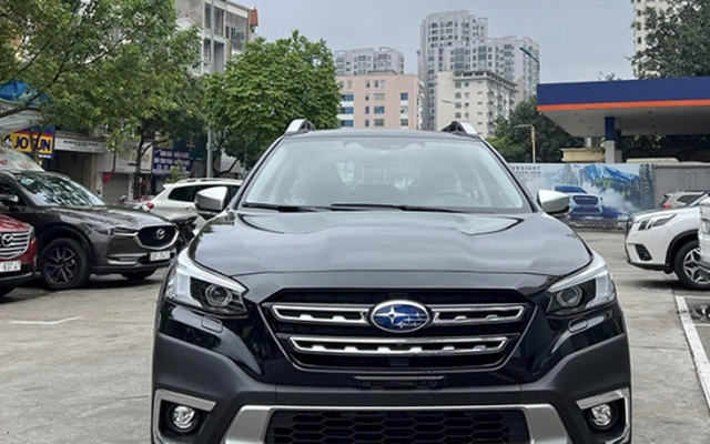 Subaru Outback giảm giá kỷ lục còn hơn 1,7 tỷ: Xe nhập Nhật ngày càng tiệm cận giá Sorento lắp ráp