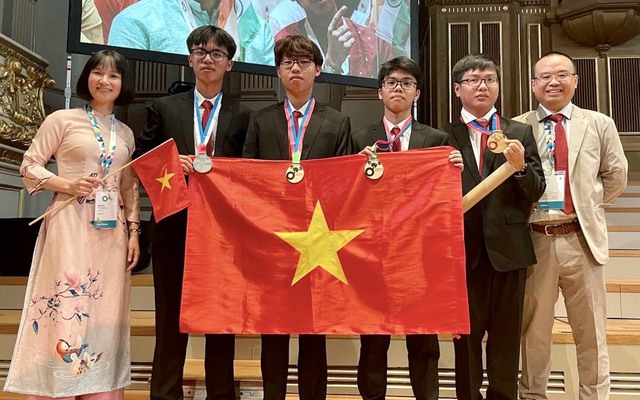 3 học sinh Việt giành huy chương vàng Olympic quốc tế, xếp thứ 3 thế giới