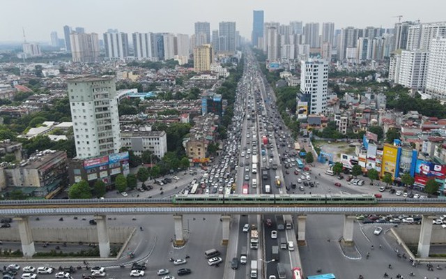 Hạ tầng giao thông Hà Nội phát triển ra sao sau 15 năm mở rộng địa giới hành chính?