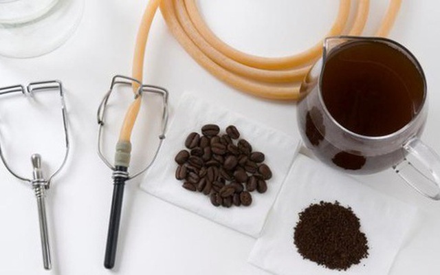 Vỡ đại tràng do thụt tháo bằng cà phê để “thải độc”