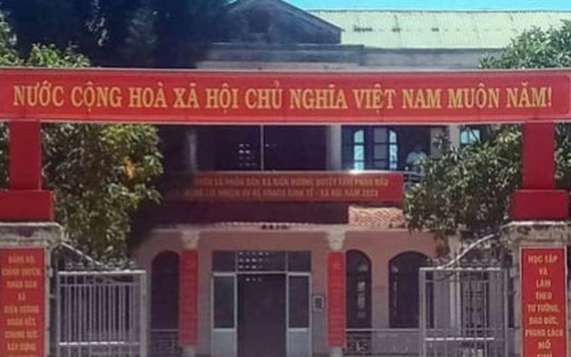 Bắt 4 nam thanh niên vào trụ sở uy hiếp trưởng công an xã