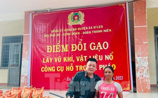 Đắk Lắk: Đổi gạo lấy vũ khí, Công an một huyện thu nhận hơn 300 khẩu súng