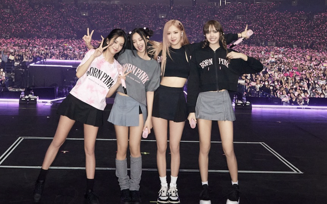 Dân văn phòng kiếm thêm tiền từ cơ hội sang tay vé Blackpink, đã có người rao bán giá 15 triệu đồng