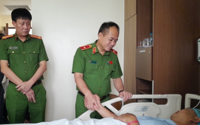 Thiếu tá Công an nhập viện vì bị bắn khi giải cứu bé trai bị bắt cóc ở Hà Nội