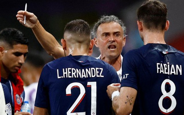 HLV Luis Enrique bào chữa cho khởi đầu chậm chạp của PSG