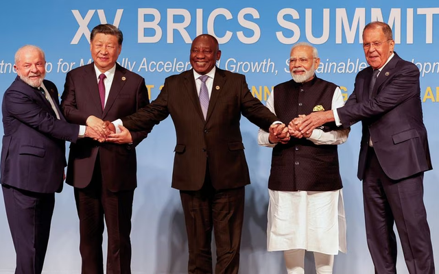 Ngân hàng của BRICS vừa có động thái khẳng định tiềm lực lớn, sẵn sàng thay thế IMF và World Bank