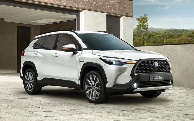 Toyota Corolla Cross bán quá chạy, C-HR từng về Việt Nam bị lãng quên và khai tử luôn ở một thị trường