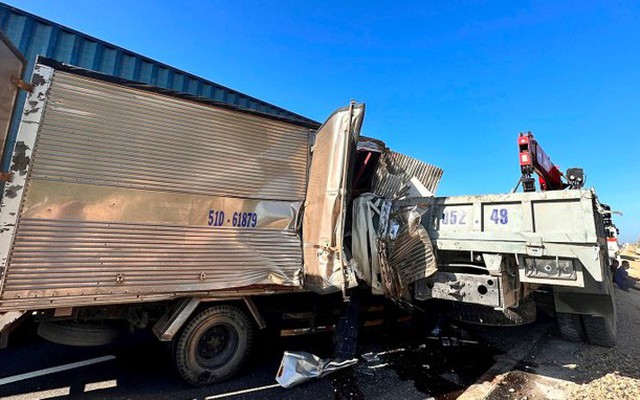 Ô tô đâm nhau trên cao tốc Vĩnh Hảo – Phan Thiết, 1 người tử vong