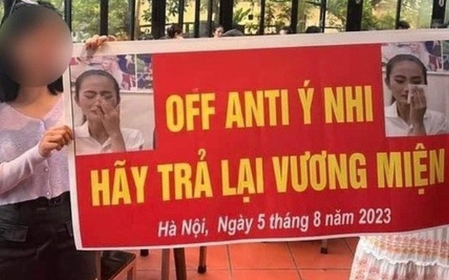 Nghệ sĩ nói gì về vụ antifan tổ chức offline, căng băng rôn đòi tước vương miện hoa hậu Ý Nhi?