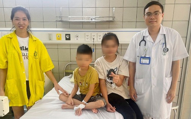 Chị gái 11 tuổi thổi ngạt, ép tim cứu em trai bị đuối nước