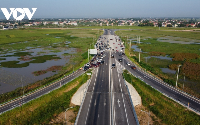 Ngày đầu thông tuyến cao tốc Quốc lộ 45 - Nghi Sơn và Nghi Sơn - Diễn Châu