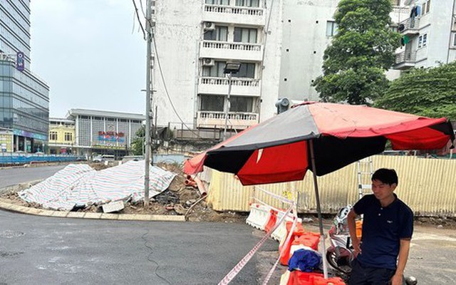 Hà Nội: Dỡ rào thi công ga ngầm trên đường Trần Hưng Đạo sau 4 năm tồn tại