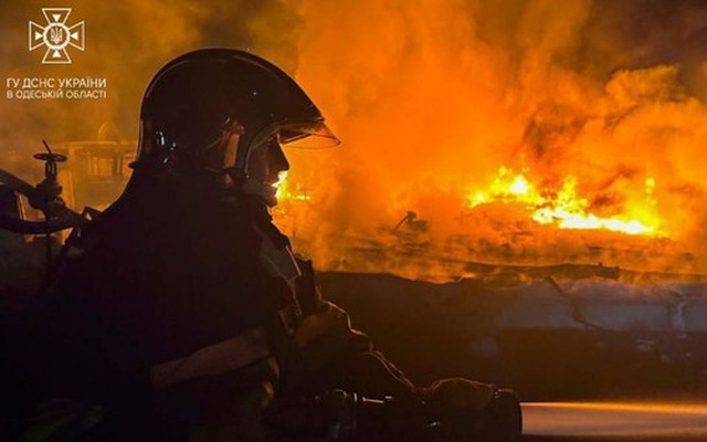 Máy bay không người lái Nga phá hủy kho dầu của Ukraine