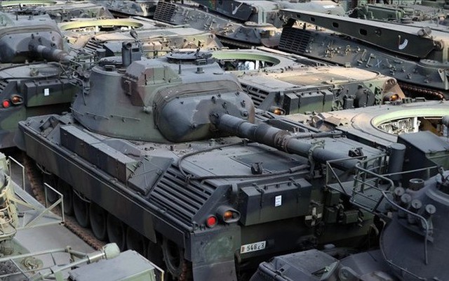 Ukraine nhận lô xe tăng Leopard 1 đầu tiên