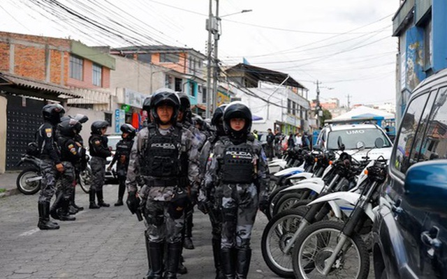 Ecuador: Nổ hàng loạt rung chuyển nhiều thành phố, cảnh sát bị bắt cóc