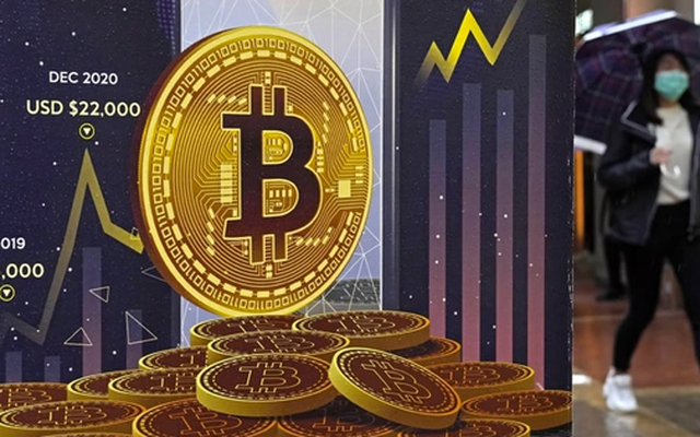 Mỹ cho Bitcoin lên sàn, thị trường tiền số sôi động hẳn