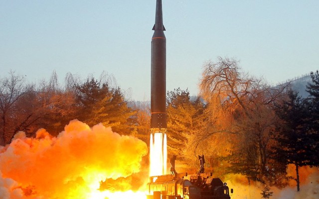Triều Tiên lấy công nghệ tên lửa siêu thanh từ đâu?