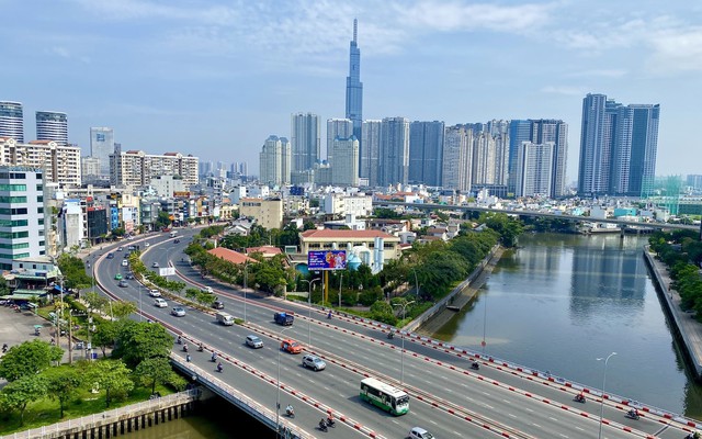 Tăng trưởng GDP Việt Nam 2023 đạt 5,05%: Báo nước ngoài nhấn mạnh một từ quan trọng