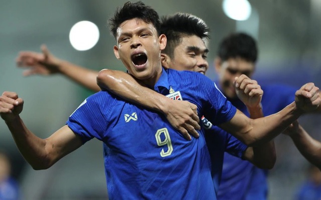 Tuyển Thái Lan CHÍNH THỨC đoạt vé, có thể gián tiếp “đá văng” tuyển Indonesia khỏi Asian Cup
