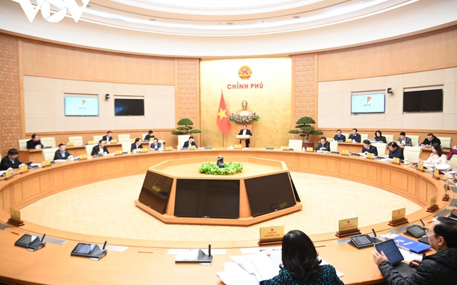Thủ tướng chủ trì phiên họp Chính phủ chuyên đề về xây dựng pháp luật
