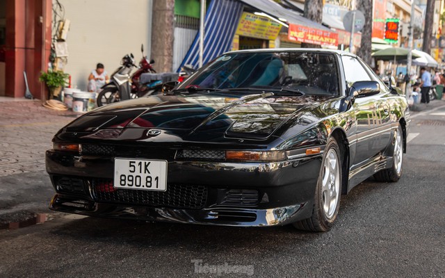 Mẫu xe hiếm Toyota Supra Mk III xuất hiện ở Sài Gòn