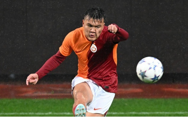 ĐT Việt Nam chạm trán hàng loạt ngôi sao châu Âu trước Asian Cup
