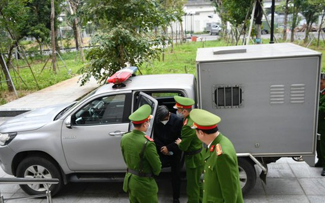 Cựu cán bộ Văn phòng Chính phủ viết đơn tự thú 11 trang, 2 ngày sau nộp đủ tiền khắc phục hậu quả