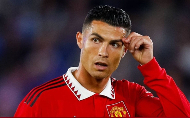 Lý do bất ngờ khiến Man Utd từ chối mua Ronaldo, Bale thời đỉnh cao