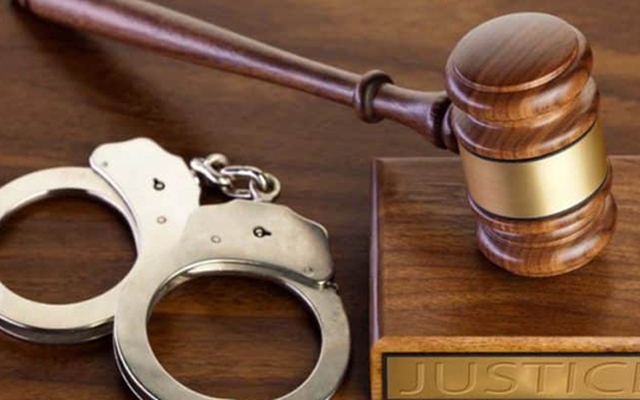 Cà Mau: Khởi tố Chánh Văn phòng UBND huyện Phú Tân