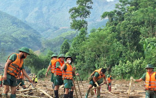 Vụ sạt lở khiến 60 người chết ở Làng Nủ: Dừng tìm kiếm, còn 7 người mất tích