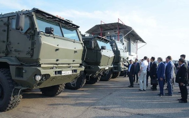 Moscow mở nhà máy sản xuất xe quân sự và dân sự tại Senegal?