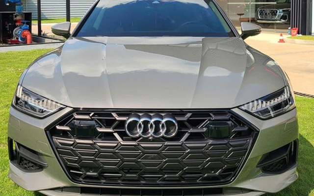 Audi A7 Sportback 2024 về đại lý: Giá tham khảo 2,99 tỷ, xấp xỉ E 300, có đèn Matrix, loa B&O, động cơ nhỏ hơn, bỏ AWD