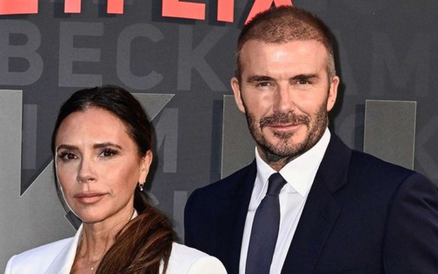 Victoria và Beckham khiến hàng xóm khó chịu