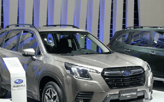 Nhiều hãng xe chạy đua giảm giá trong tháng 11