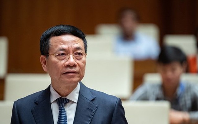 Quốc hội chất vấn Bộ trưởng Bộ Thông tin và Truyền thông Nguyễn Mạnh Hùng