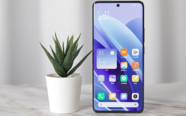 Điện thoại "cao cấp trong vóc dáng tầm trung" Xiaomi: Màn OLED, camera 200MP, giá chưa đến 10 triệu